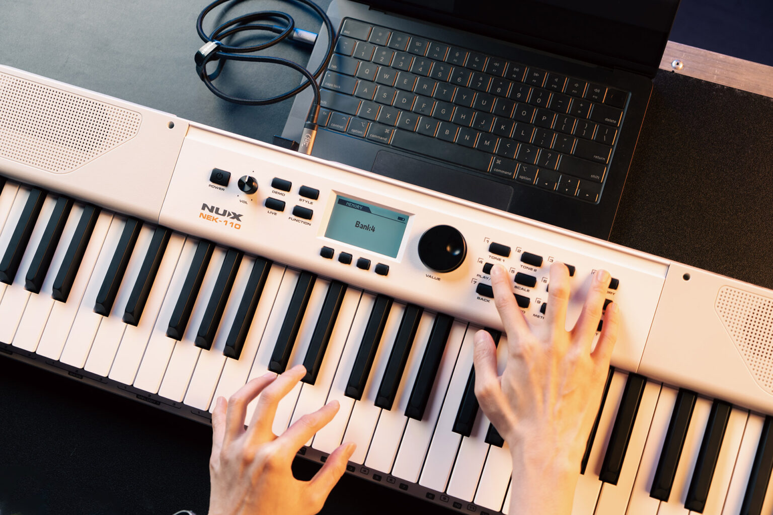NUX NEK-110 Portable Keyboard คีย์บอร์ดไฟฟ้า 61 คีย์ ราคาถูก ฟังก์ชันครบ