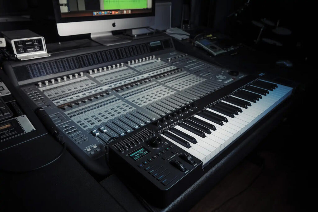 NUX NTK-49 MIDI Keyboard Controller คีย์บอร์ด MIDI 49 คีย์ สำหรับทำเพลงและโปรดักชันดนตรี